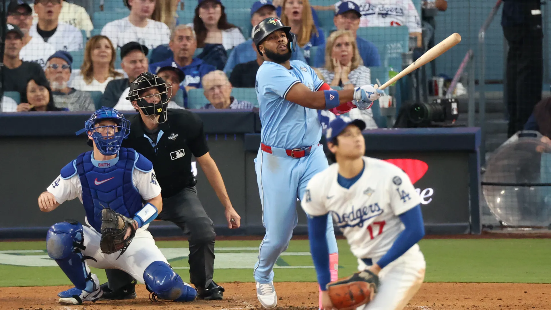 Vladimir Guerrero ha fatto un fuoricampo sul lancio di Ohtani