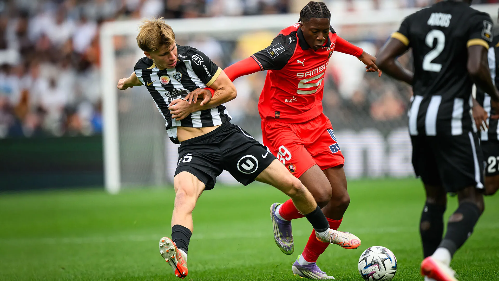 Mohamed Kader Meite: l'attaccante del Rennes ha un fisico imponente e nei prossimi anni farà sicuramente parlare di lui
