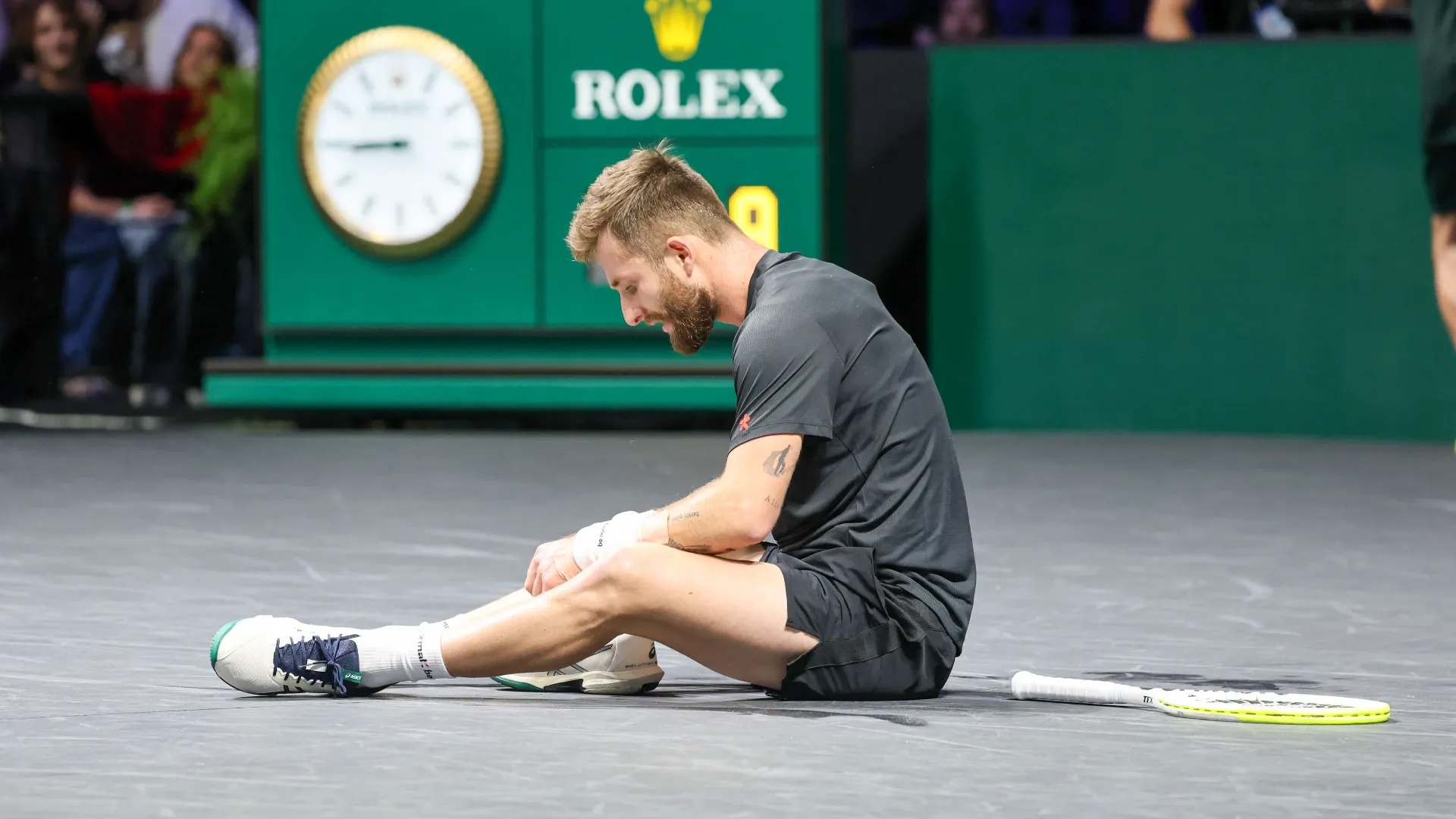 Il tennista kazako ha superato in due set il giocatore francese per 6-3, 7-5