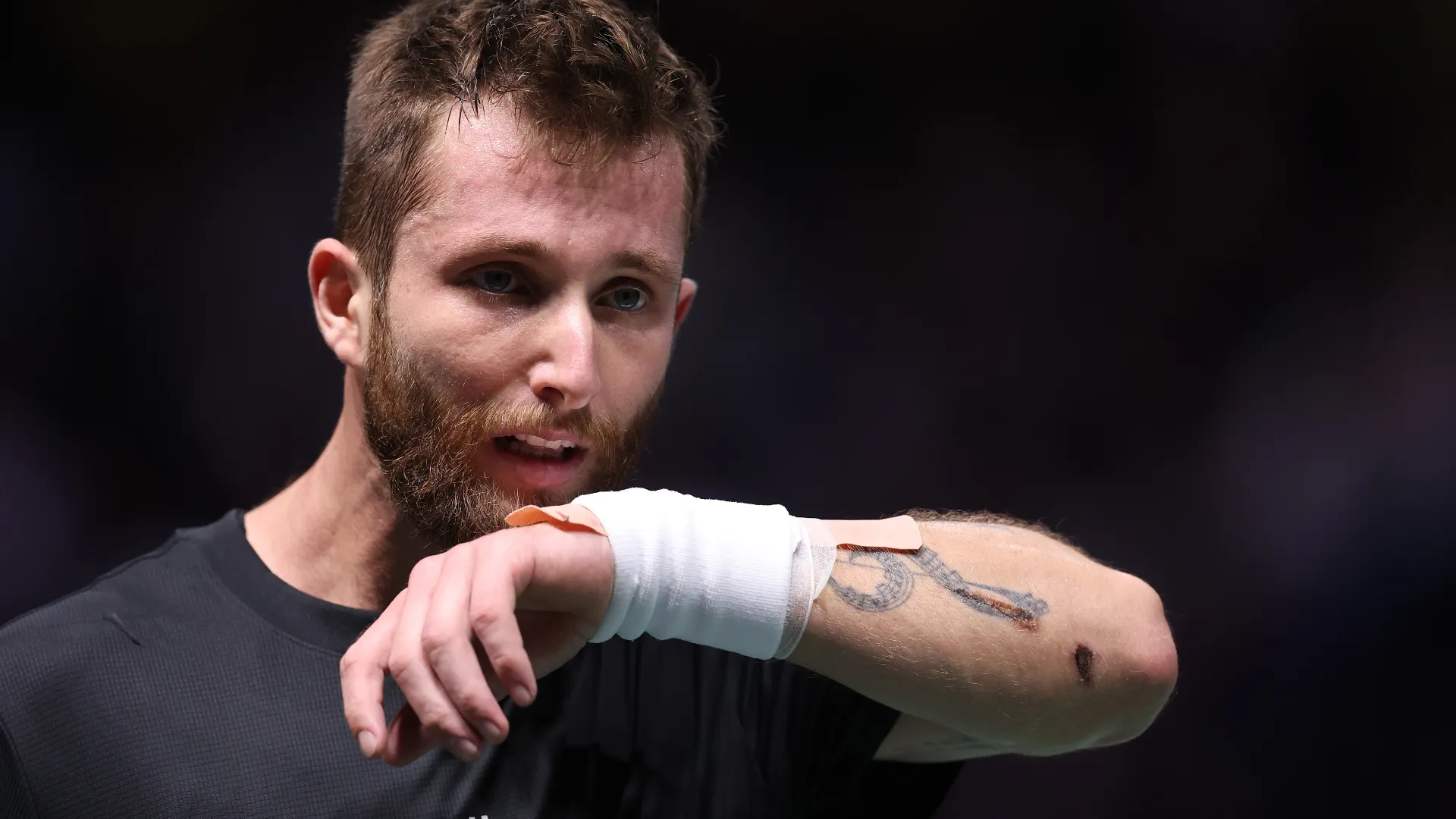 Prima del match Moutet aveva attaccato: "È irrispettoso verso tutti gli altri tennisti"