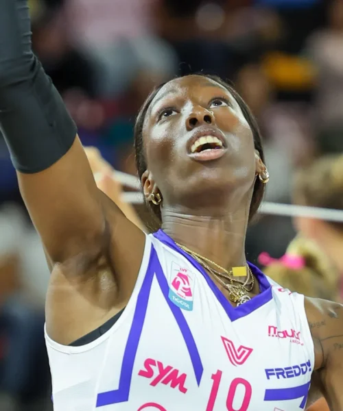 Nuova bufera su Paola Egonu e compagne, i tifosi all’attacco su Instagram: le foto
