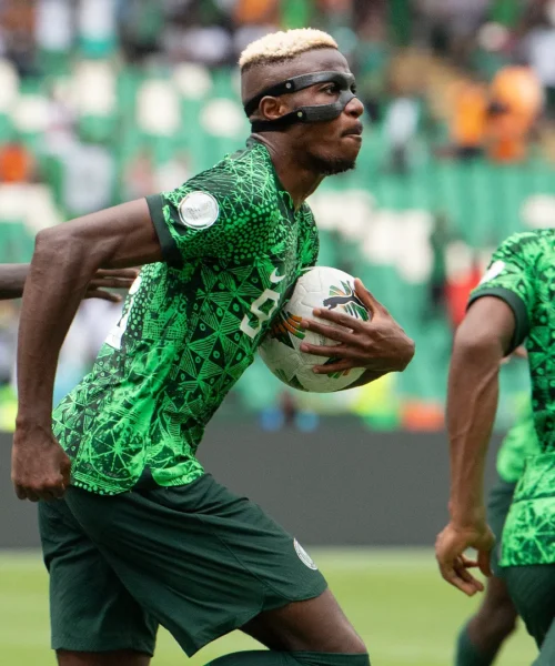 Paura in volo per la nazionale della Nigeria: atterraggio d’emergenza