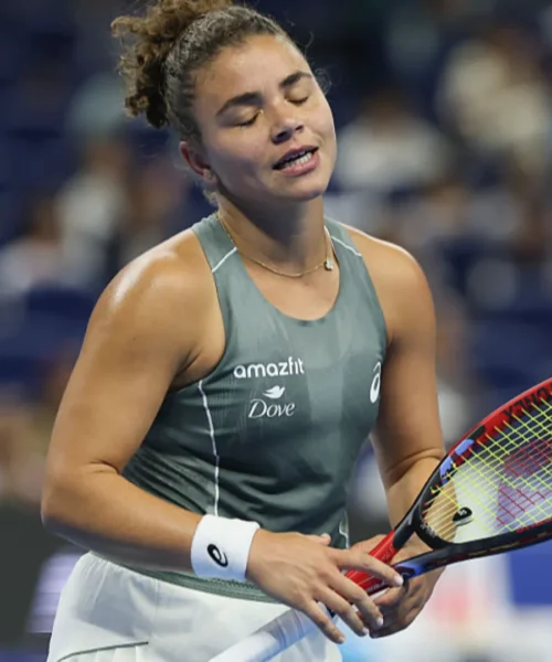 Jasmine Paolini non imita Jannik Sinner, niente semifinale a Pechino