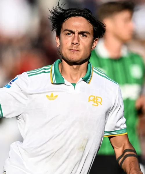 Paulo Dybala proietta la Roma al primo posto, il Cagliari beffa Verona