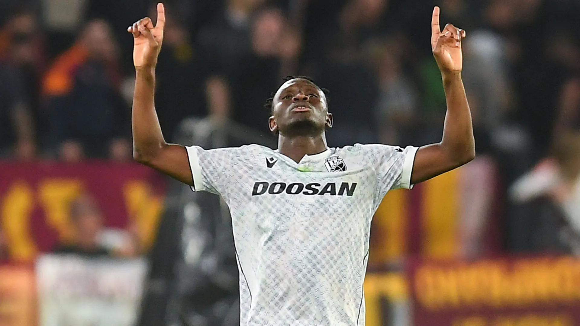 Il Viktoria Plzeň ha vinto grazie ai gol di Prince Kwabena Adu e Cheick Souare
