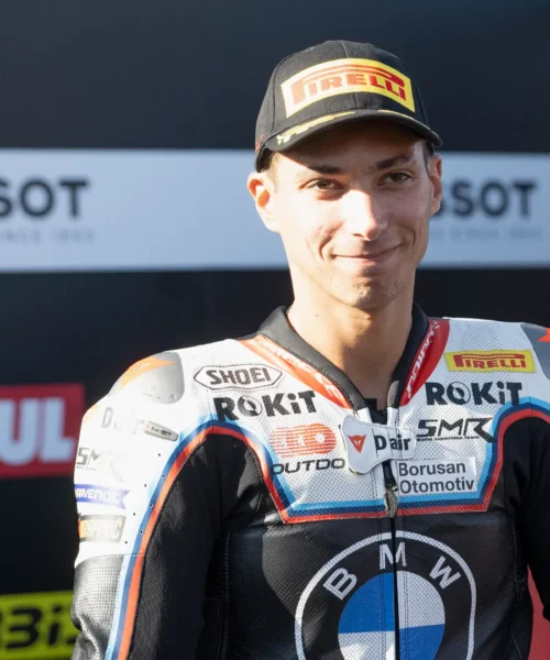 Superbike, Bulega vince ma non basta: Razgatlioglu campione del mondo