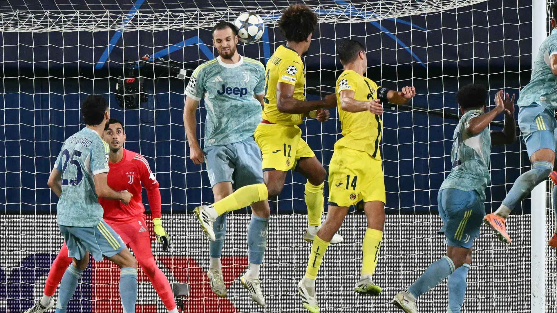 I bianconeri hanno ribaltato la rete iniziale degli spagnoli, ma poi sono stati raggiunti allo scadere, subendo il 2-2 all'89'