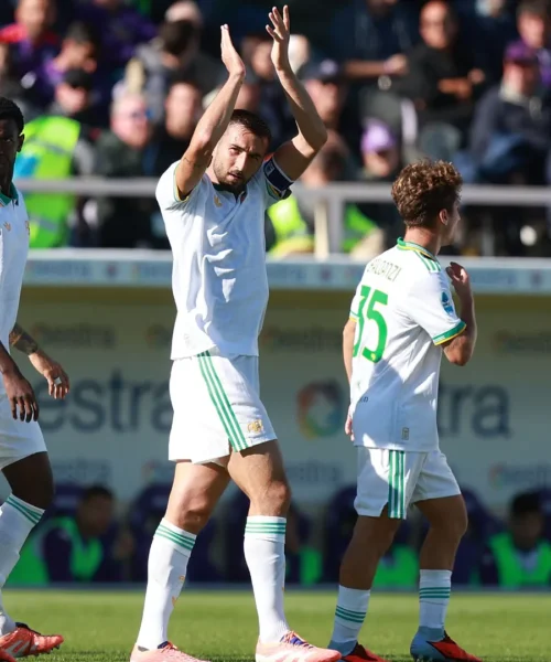 La Roma fa sul serio: vince a Firenze. Goleada del Bologna al Pisa