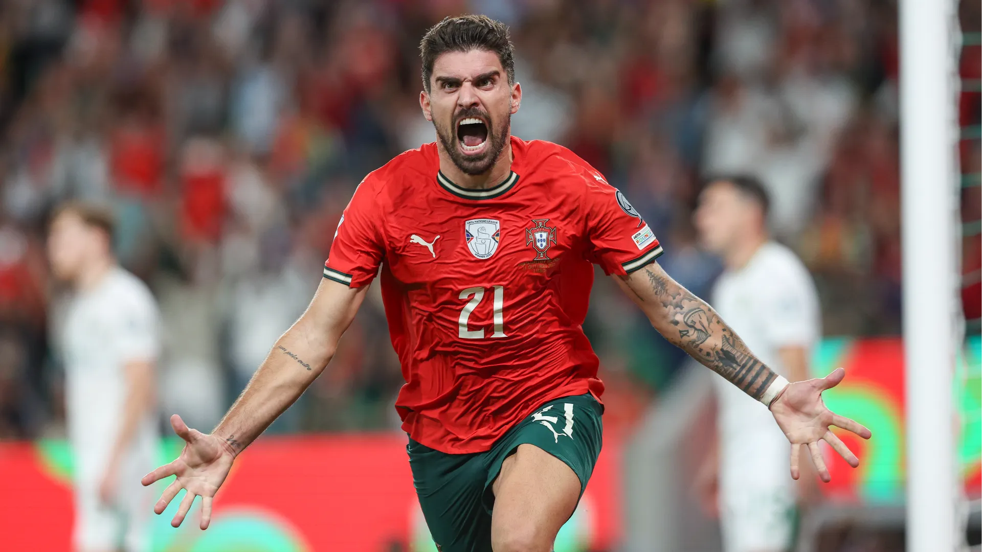 Il campione ha segnato il suo primo gol con la nazionale maggiore portoghese contro l'Irlanda
