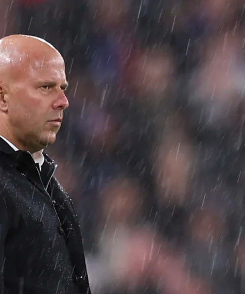La leggenda del Liverpool mette sotto accusa Slot dopo l’ennesima sconfitta: foto