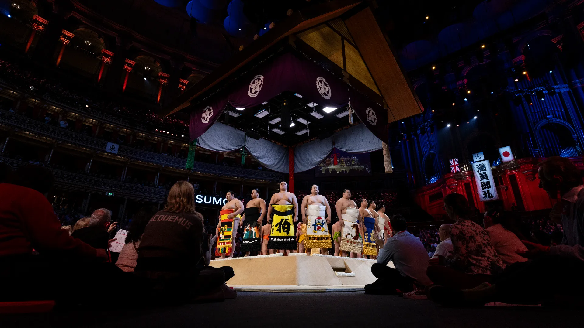 La Royal Albert Hall è stata completamente rivoluzionata per l'evento