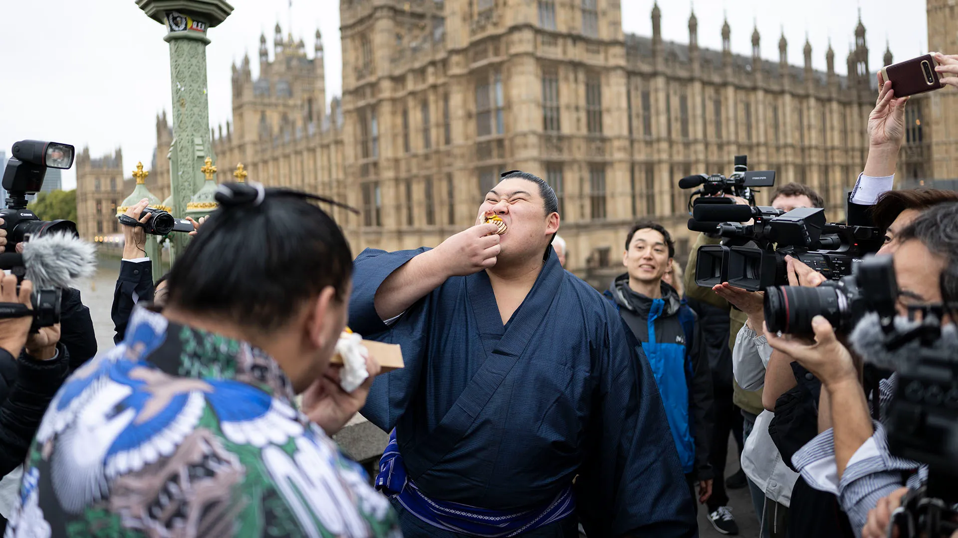 Ma al momento i lottatori si godono Londra