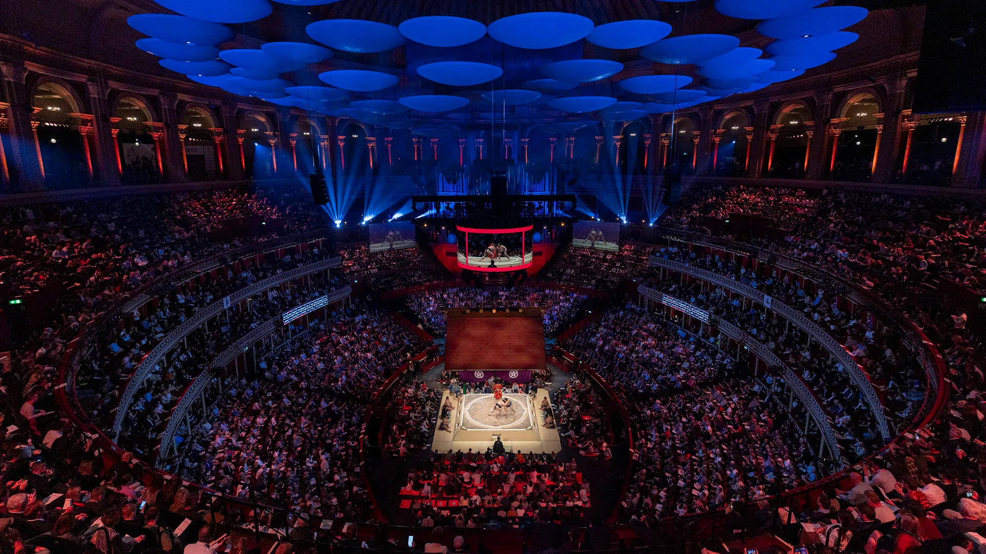 La Royal Albert Hall è andata esaurita: non c'erano più posti disponibili