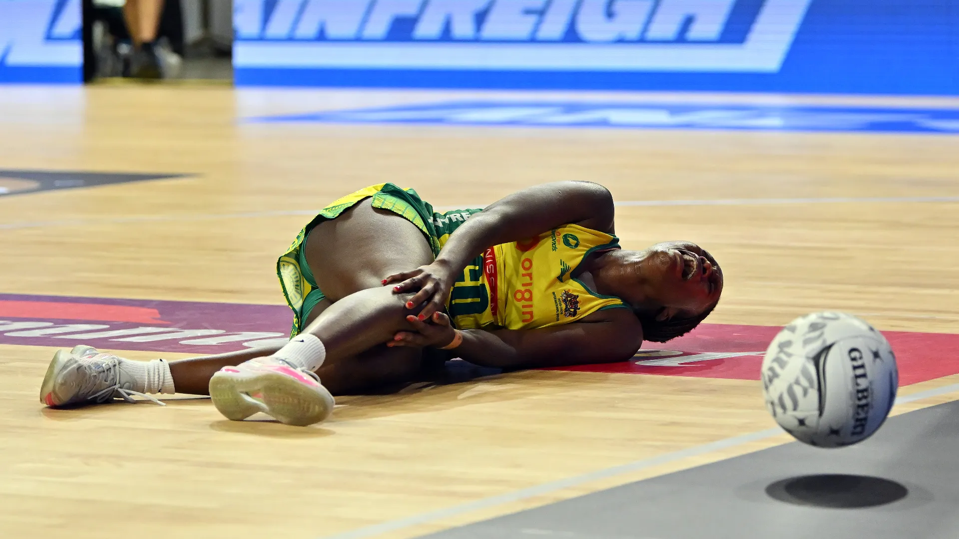 Ora avrà altri esami da sostenere ma di certo dovrà stare ferma per molti mesi