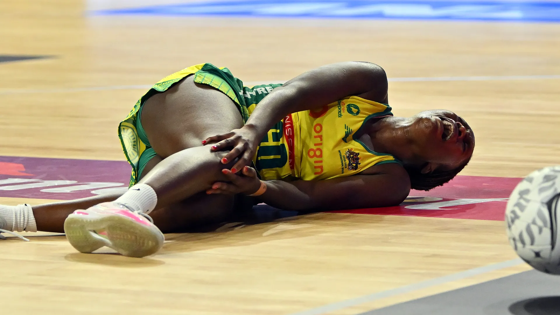 Gli esami hanno confermato la rottura del legamento crociato anteriore del ginocchio destro
