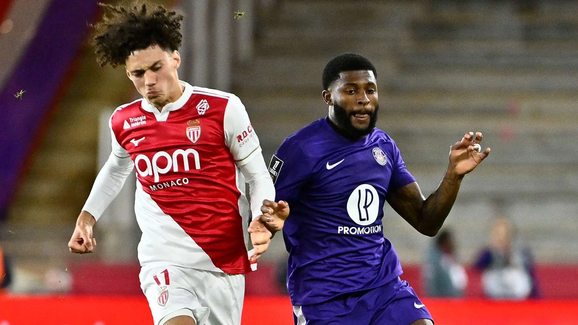 Secondo l'arbitro, però, il colore era troppo simile alla maglia del Monaco
