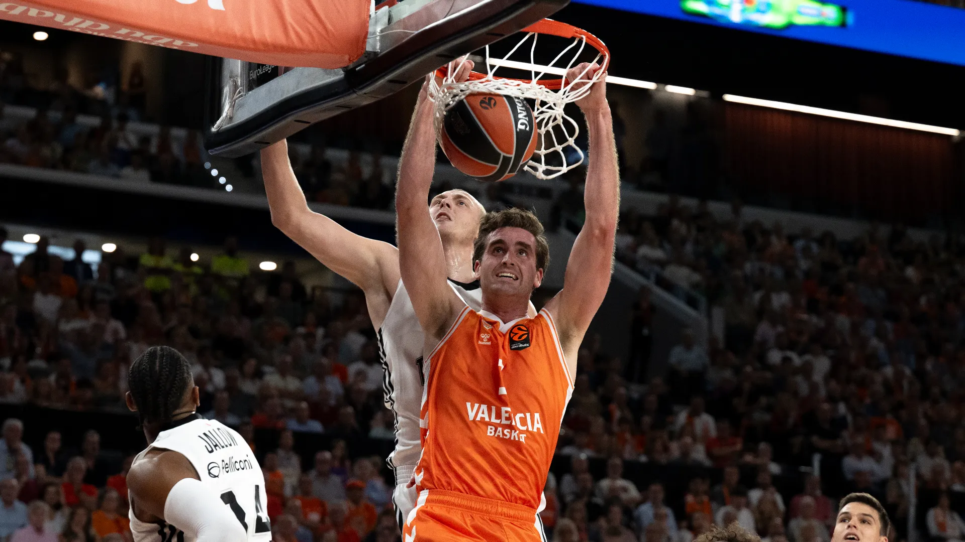 Eurolega, la Virtus Bologna cade a Valencia