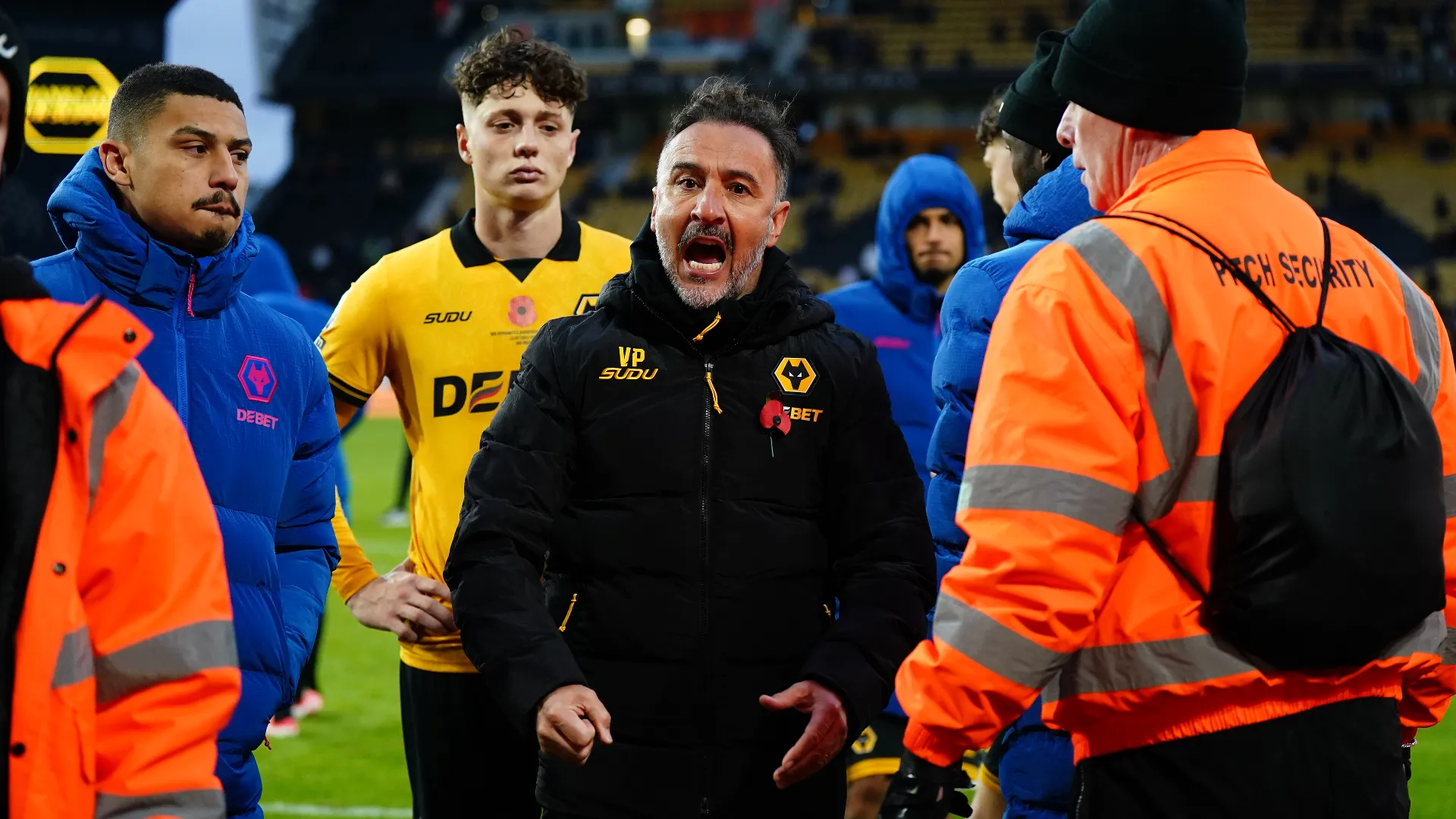 Nello scontro è intervenuto anche Vitor Pereira, allenatore del Wolverhampton