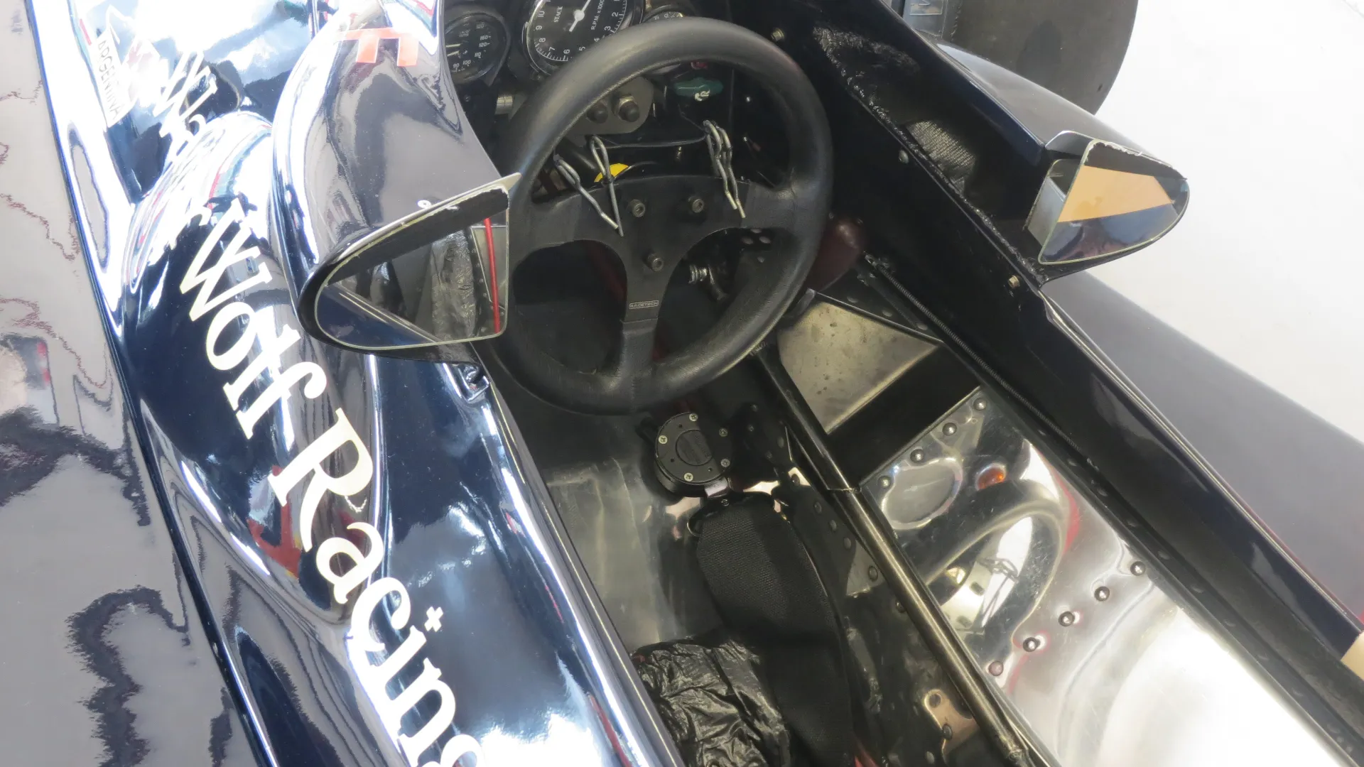 Pilota veloce e solido, già vincitore di 4 Gran premi con 51 partenze all’attivo... 