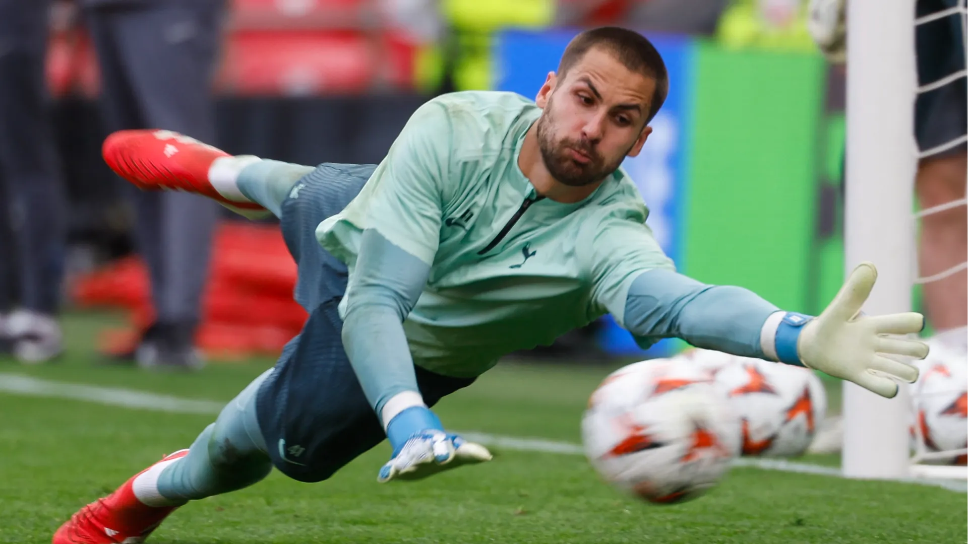 Il portiere ha scelto di cambiare totalmente vita
