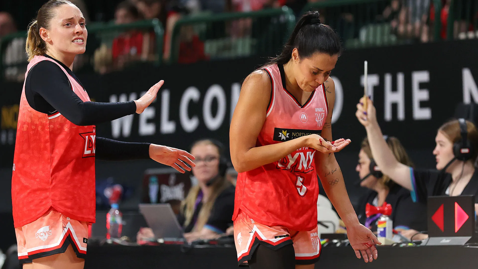 La campionessa ha ricevuto un duro colpo in faccia