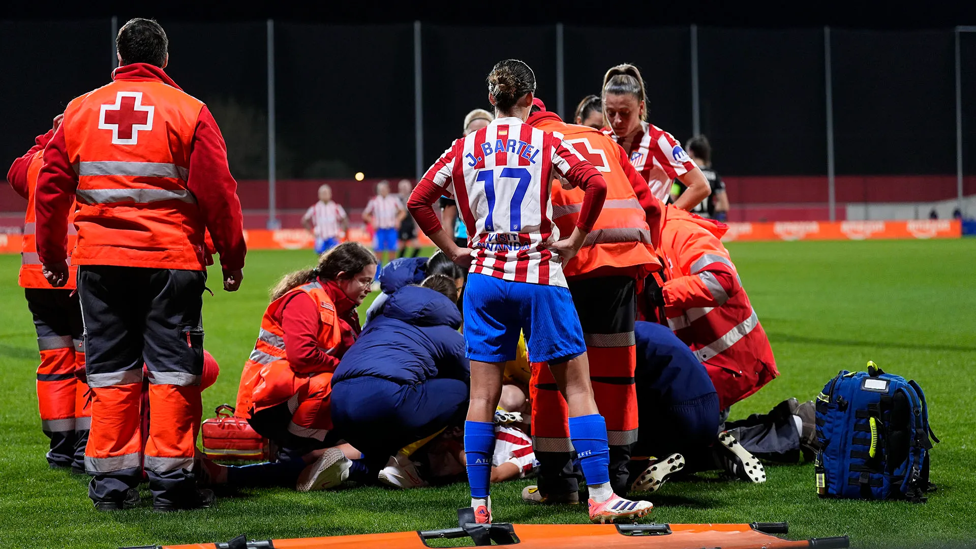 Immediato l'intervento di medici e dello staff dell'Atletico Madrid