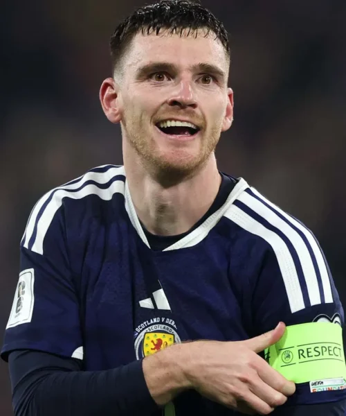 Andy Robertson commuove con la dedica a Diogo Jota