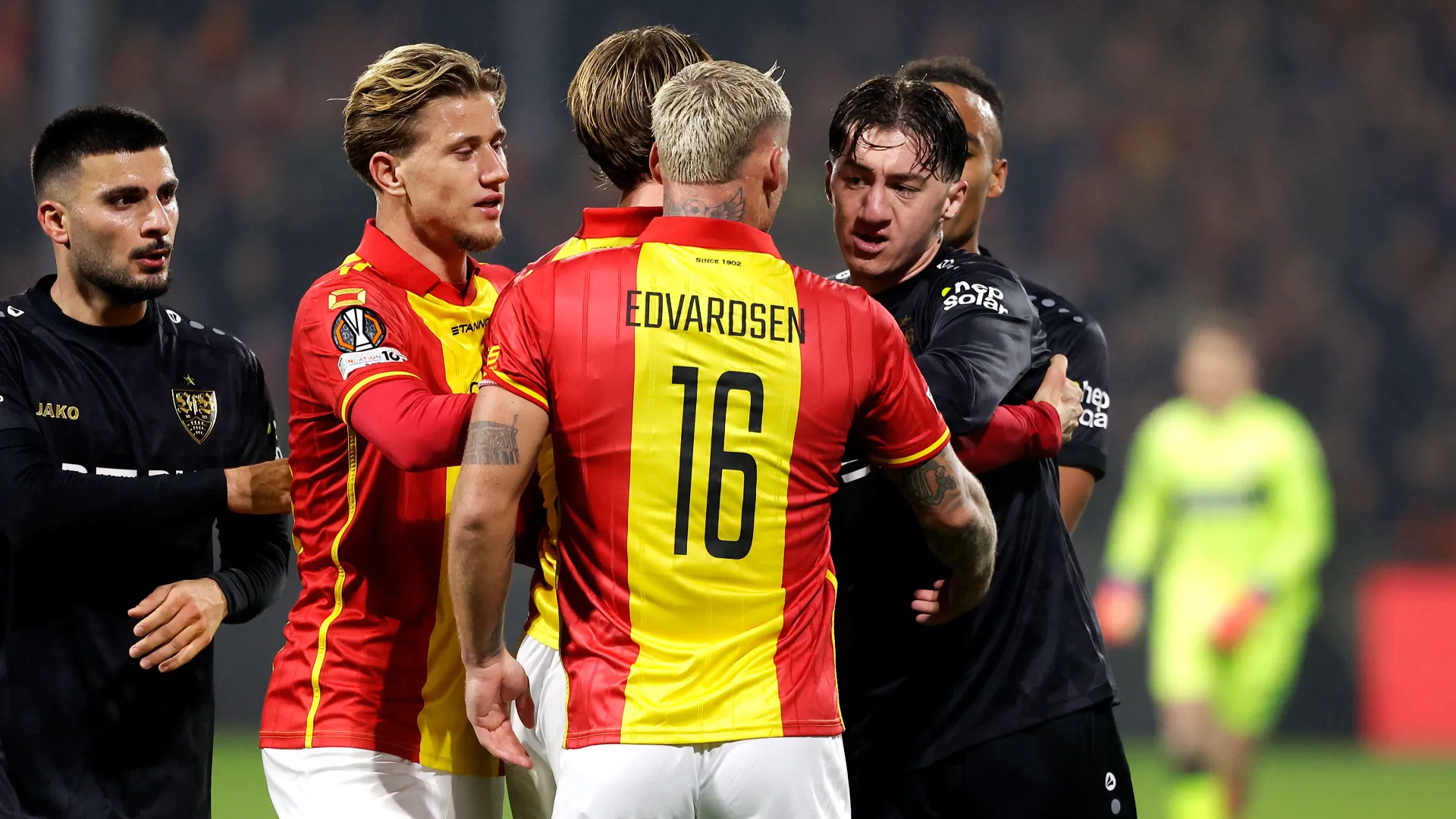 Il calciatore svedese ha insultato Stiller per il suo naso
