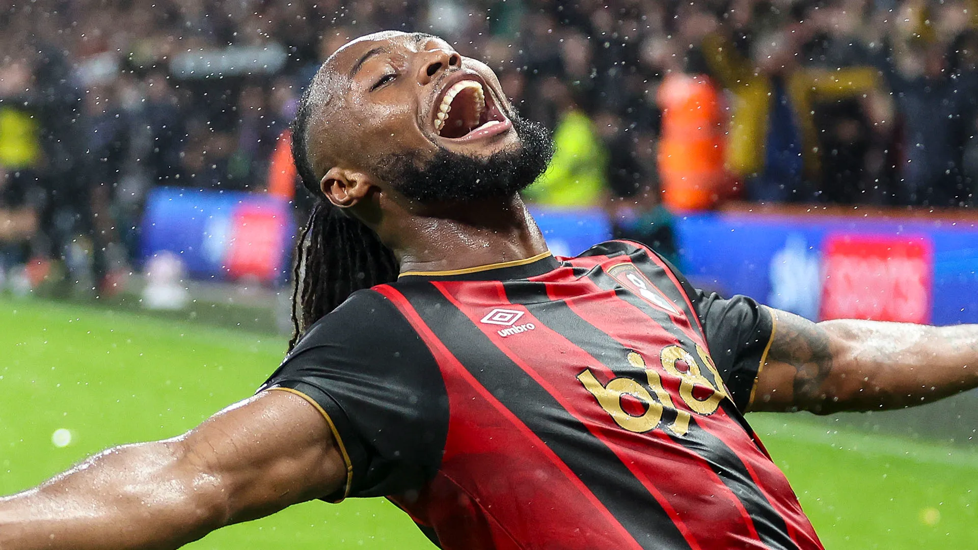 Con il Bournemouth ha un contratto fino al 2030 ma la possibilità di giocare un top club potrebbe convincerlo a trasferirsi in estate
