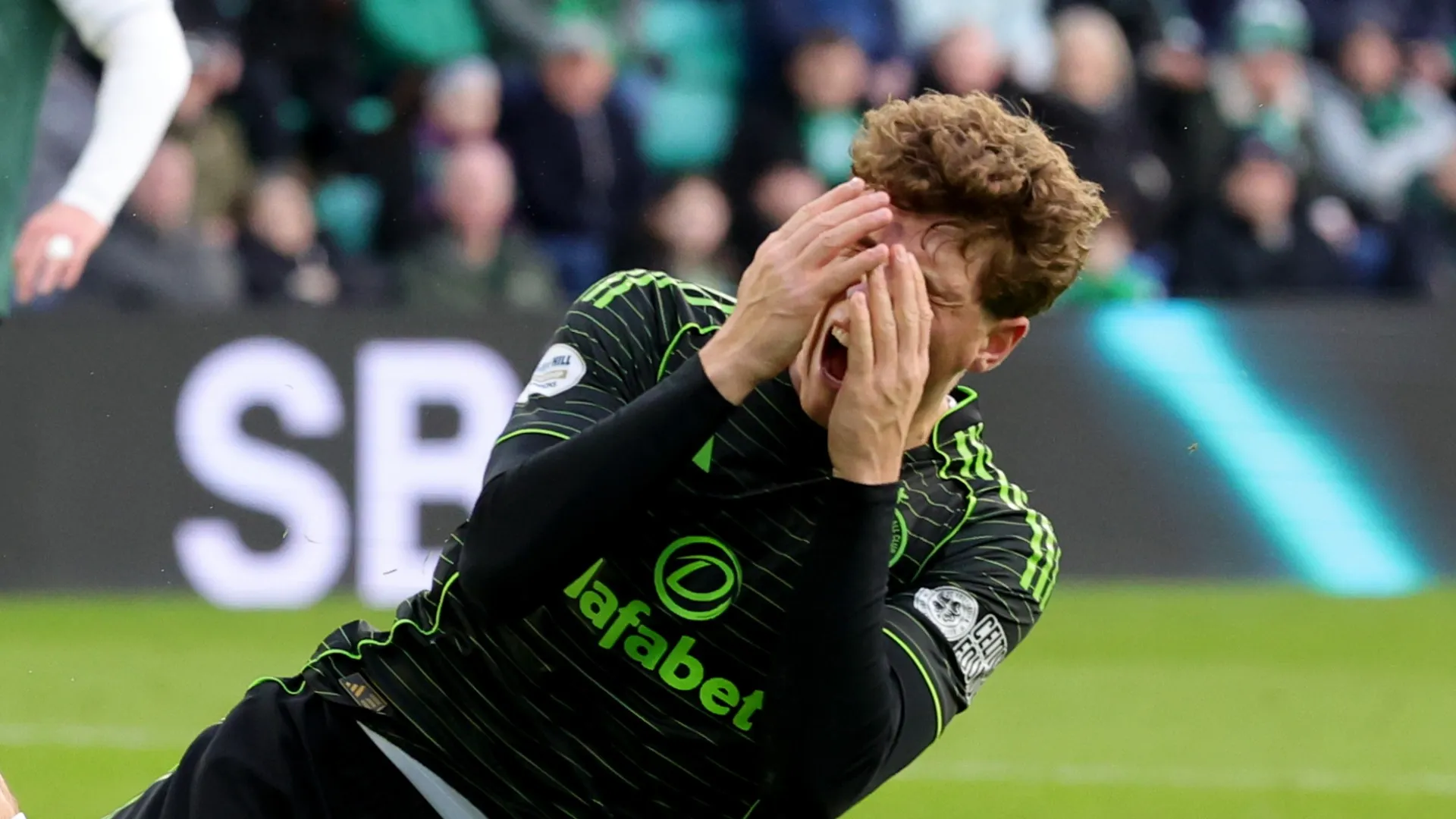 Il calciatore del Celtic non ha neanche fatto in tempo ad esultare per il gol