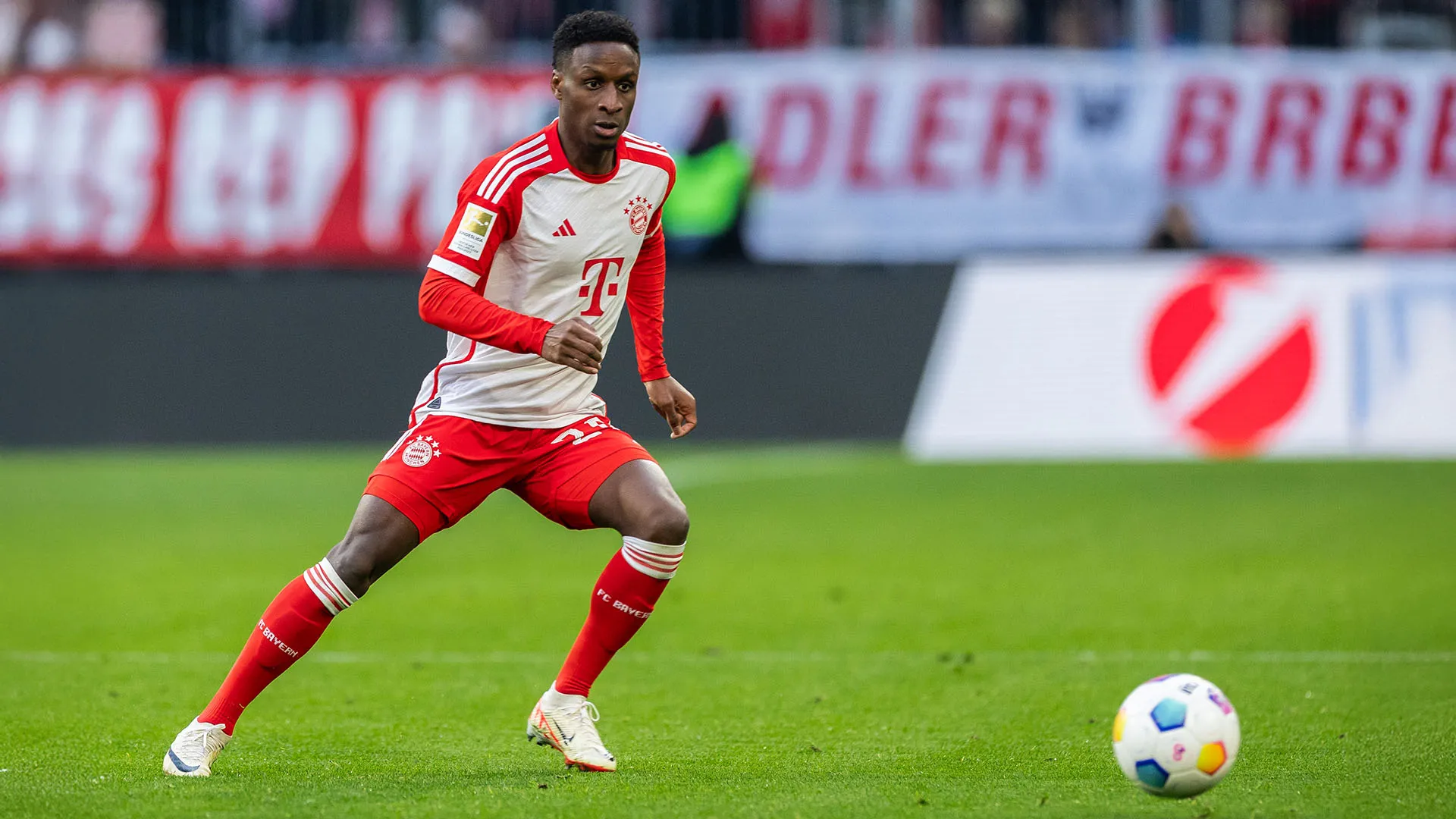 Bouna Sarr è considerato uno dei più grandi flop di mercato del Bayern Monaco