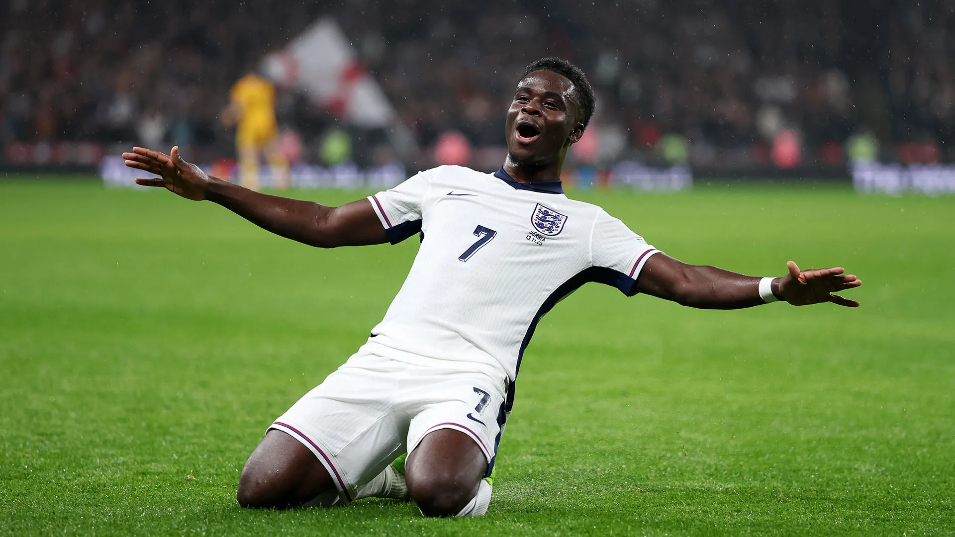 Il fuoriclasse dell'Arsenal ha bucato la difesa avversaria con un mancino preciso all'angolino