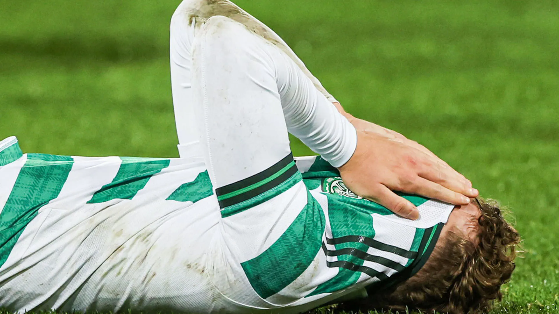 Il giovane attaccante dovrebbe fermarsi per diverse settimane