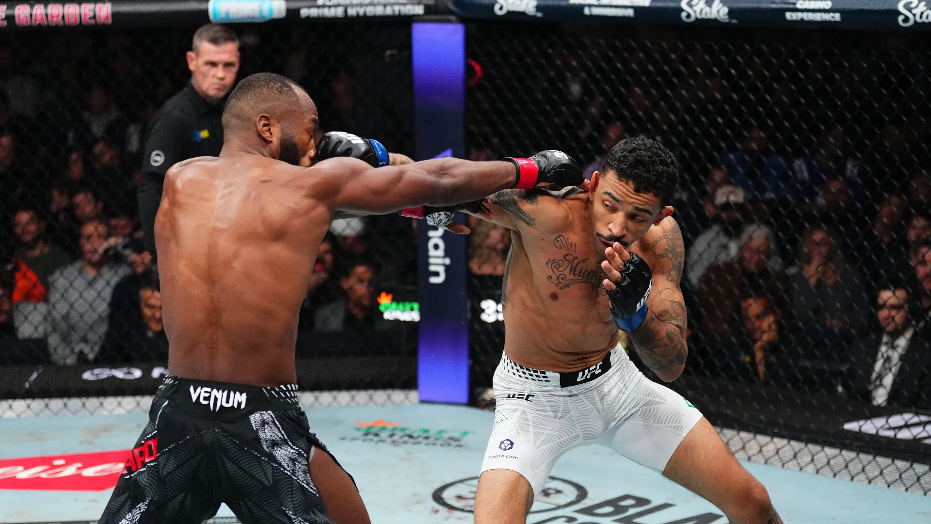 Carlos Prates fa di nuovo discutere durante l'incontro di UFC contro Leon Edwards