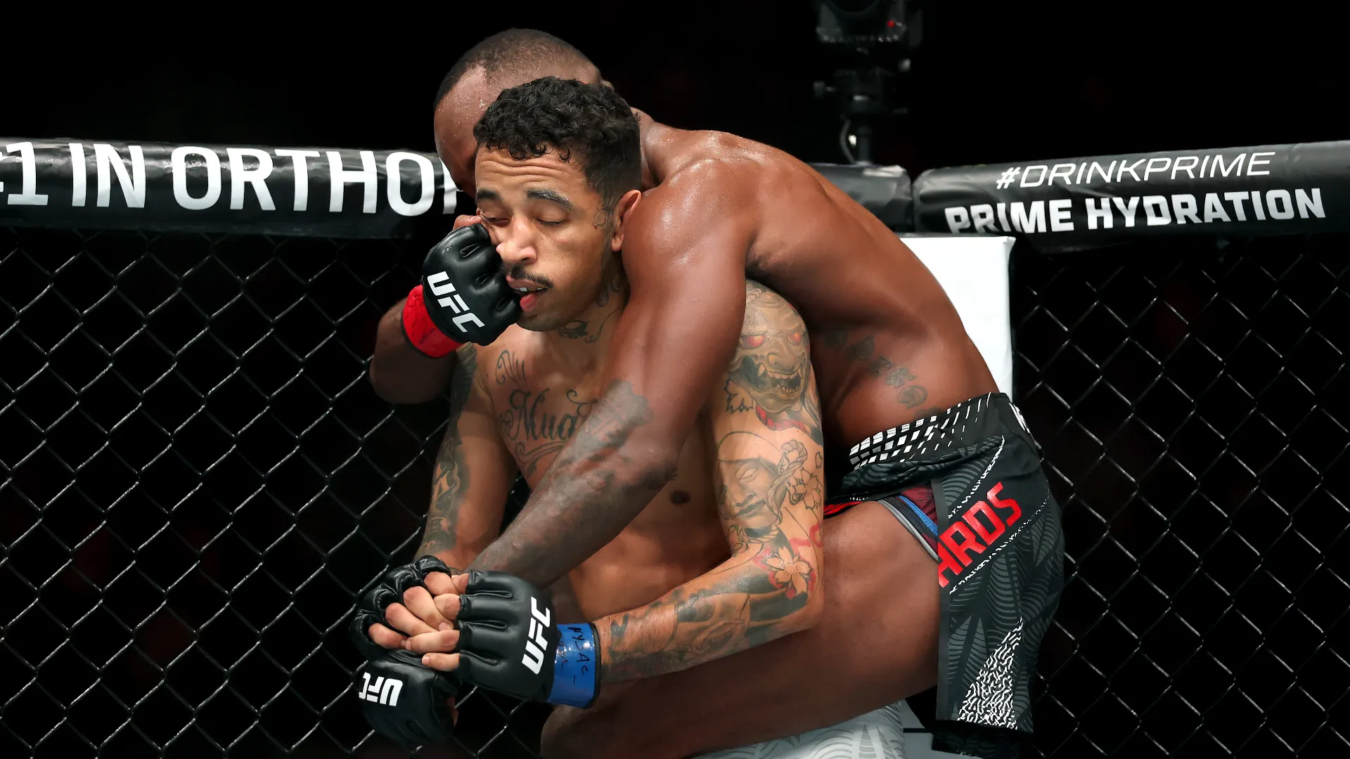 Dopo aver vinto il match Prates si è però difeso e ha negato qualsiasi finzione