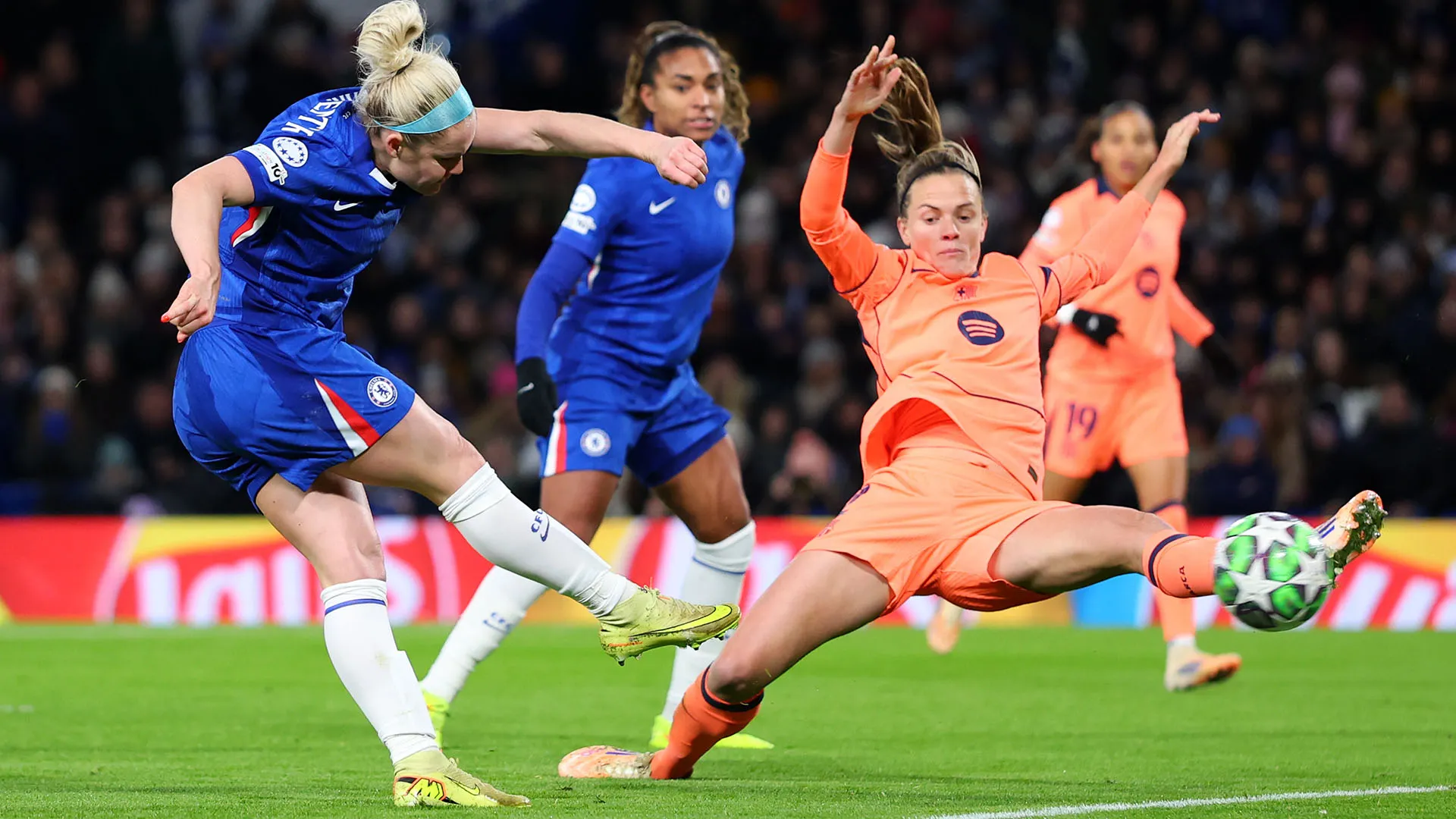 Il Barcellona è primo nella classifica della Champions League con 10 punti in 4 partite