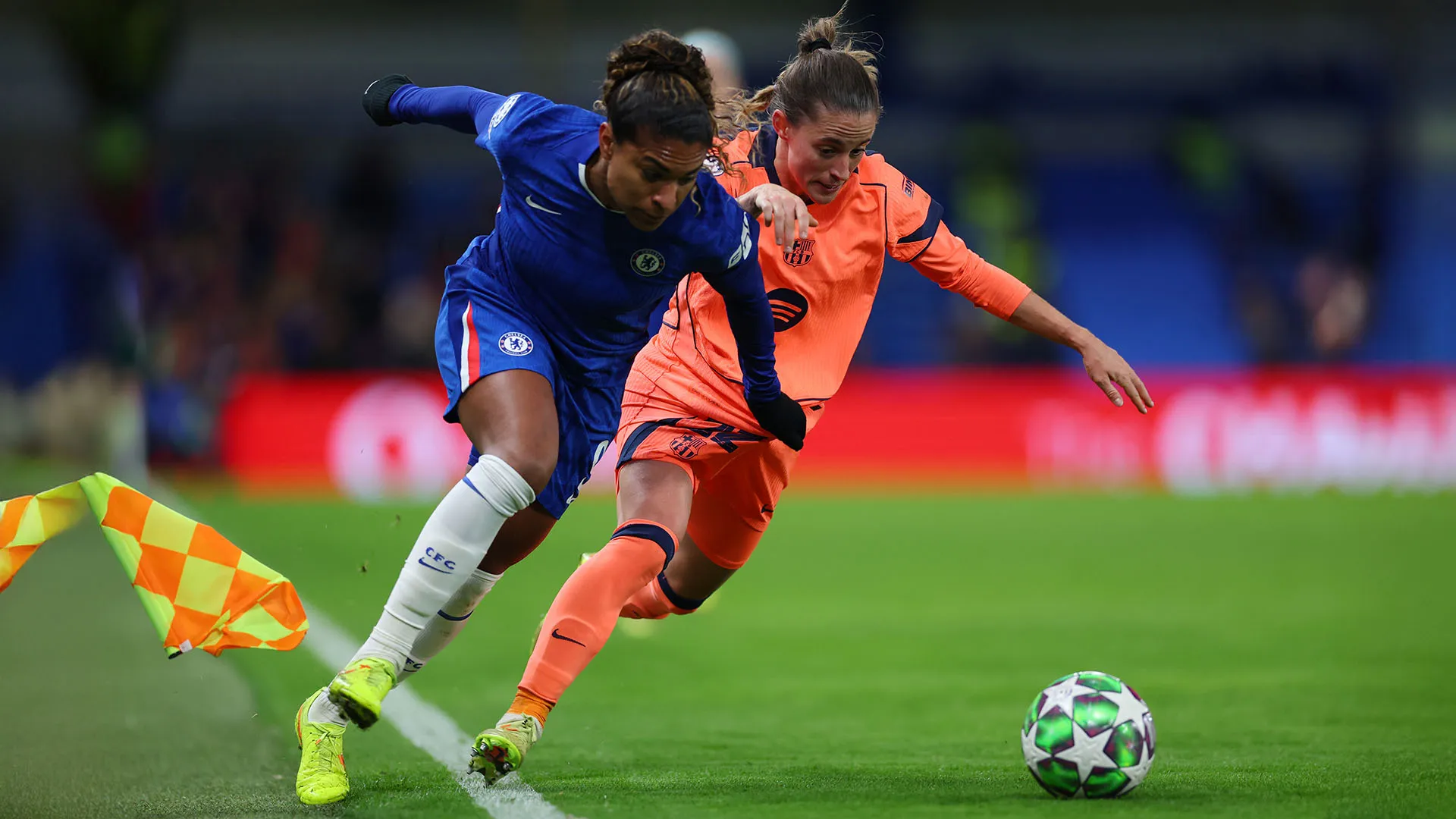 Sono andate a segno Ellie Carpenter per il Chelsea e Ewa Pajor per il Barcellona