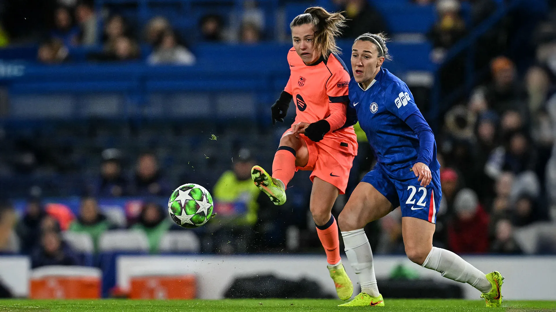 L’allenatrice del Chelsea, Sonia Bompastor, ha dichiarato che la sospensione è stata “molto frustrante”...