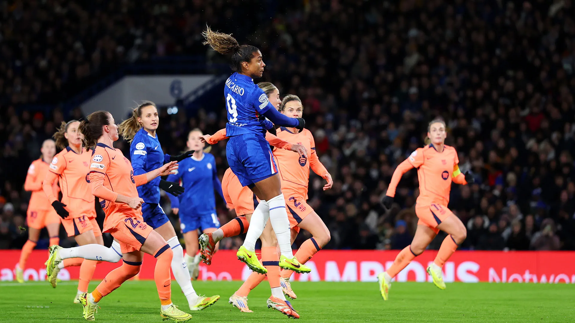 La partita è poi ripresa normalmente dopo il breve stop e si è conclusa con un pareggio 1-1