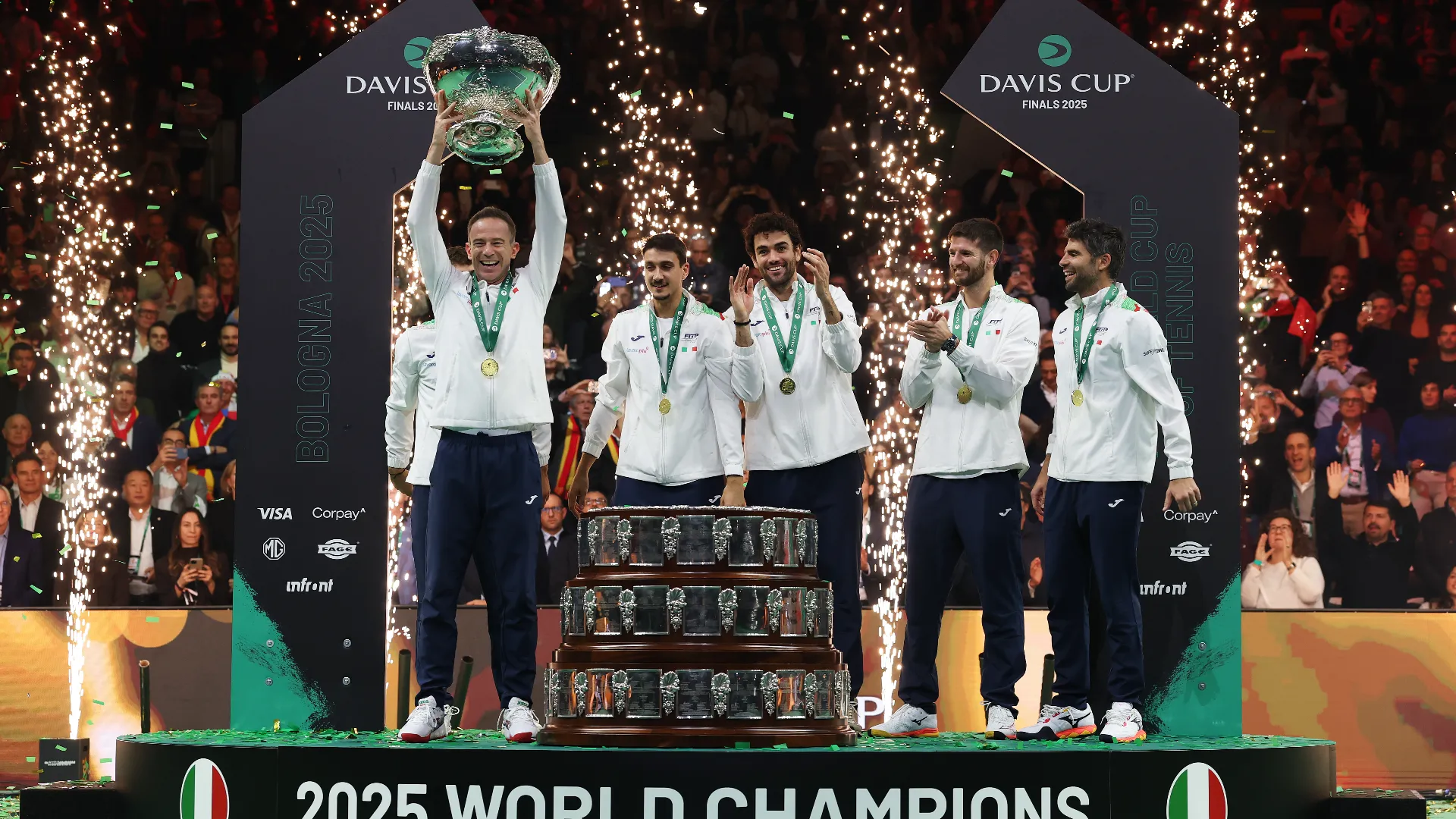 Matteo Berrettini e Flavio Cobolli regalano il trionfo agli azzurri di Filippo Volandri.