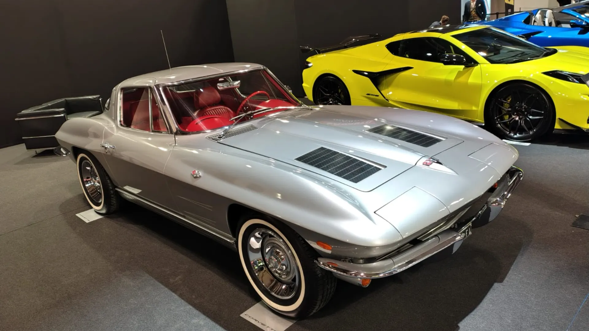 Il modello segna l'inizio della seconda generazione della storia della vettura sportiva americana.