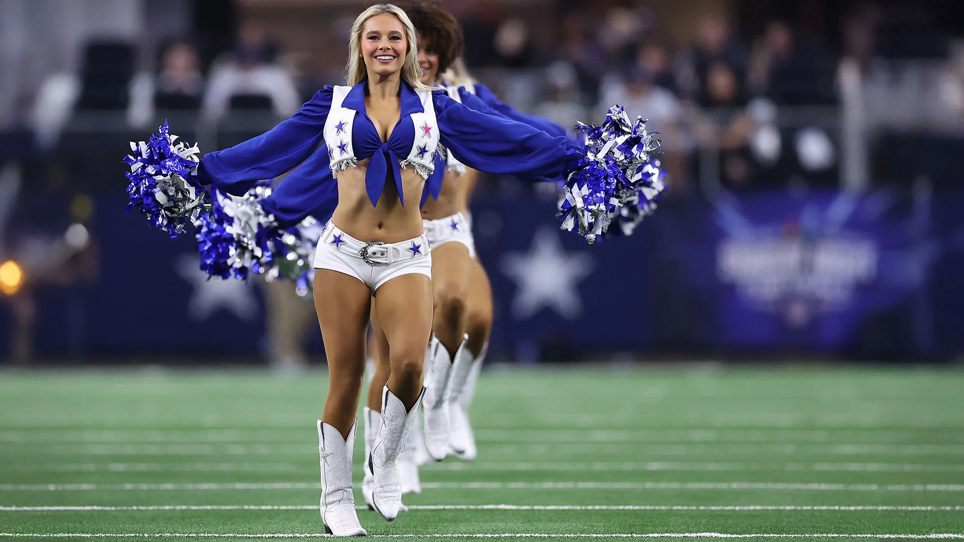 La squadra ha anche un programma per bambine chiamato Junior DCC...