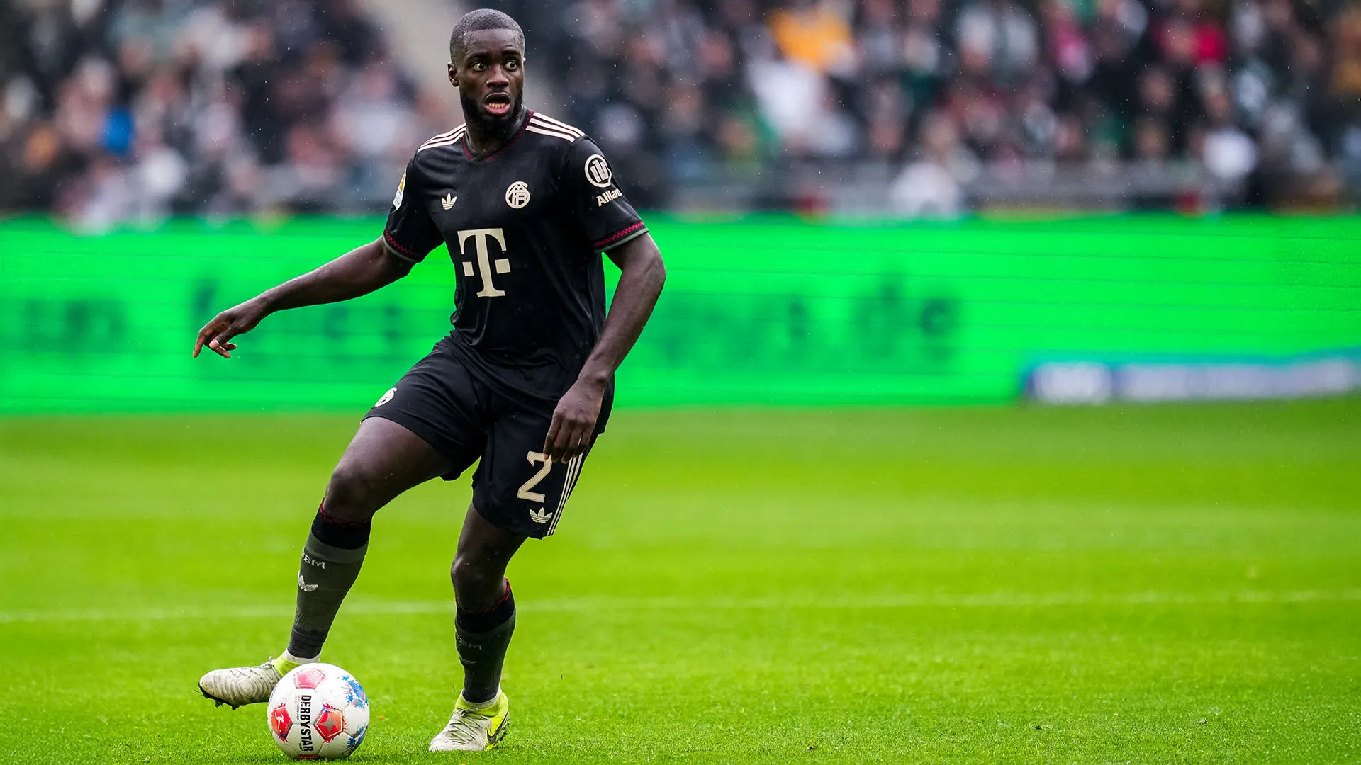 Bayern Monaco, comincia a cedere il muro con Dayot Upamecano
