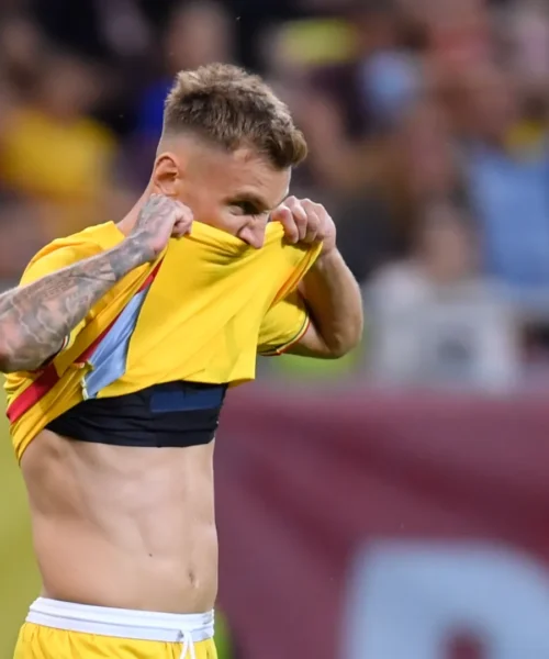 Follia dopo due minuti, poi piange nel tunnel: le immagini