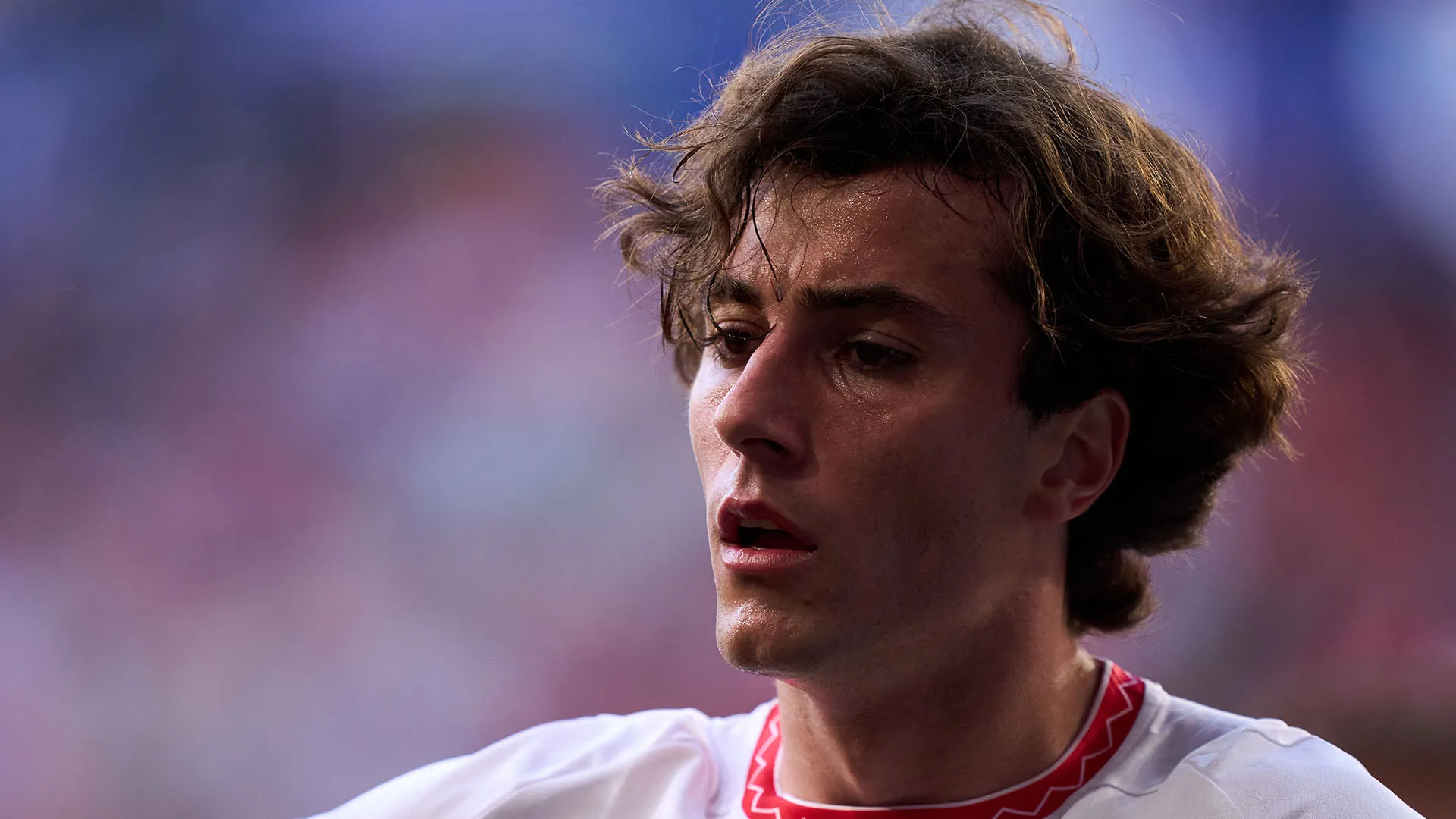 Hormigo si è infastidito per il gesto e ha rifilato una manata ad Alejo, facendosi espellere