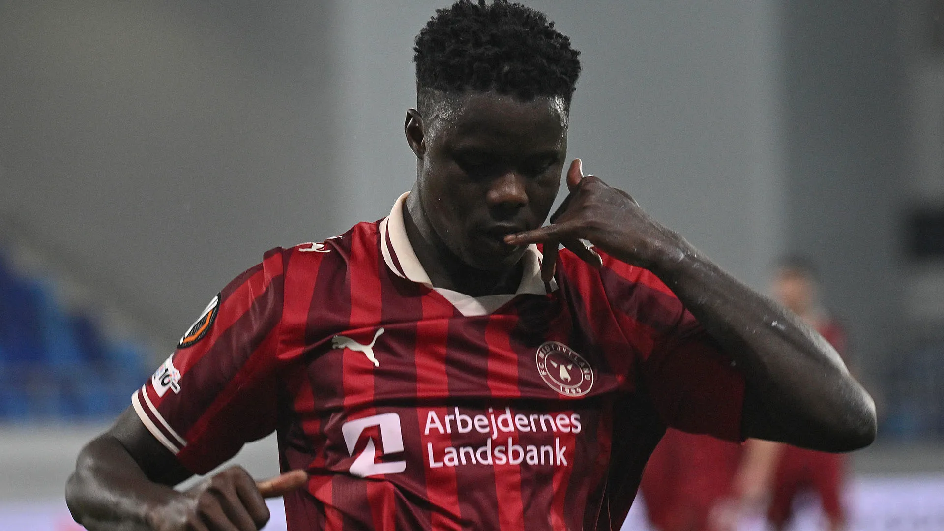 Secondo fonti danesi, alcuni emissari del club erano presenti all'ultima partita del Midtjylland per visionare da vicino il giovane attaccante
