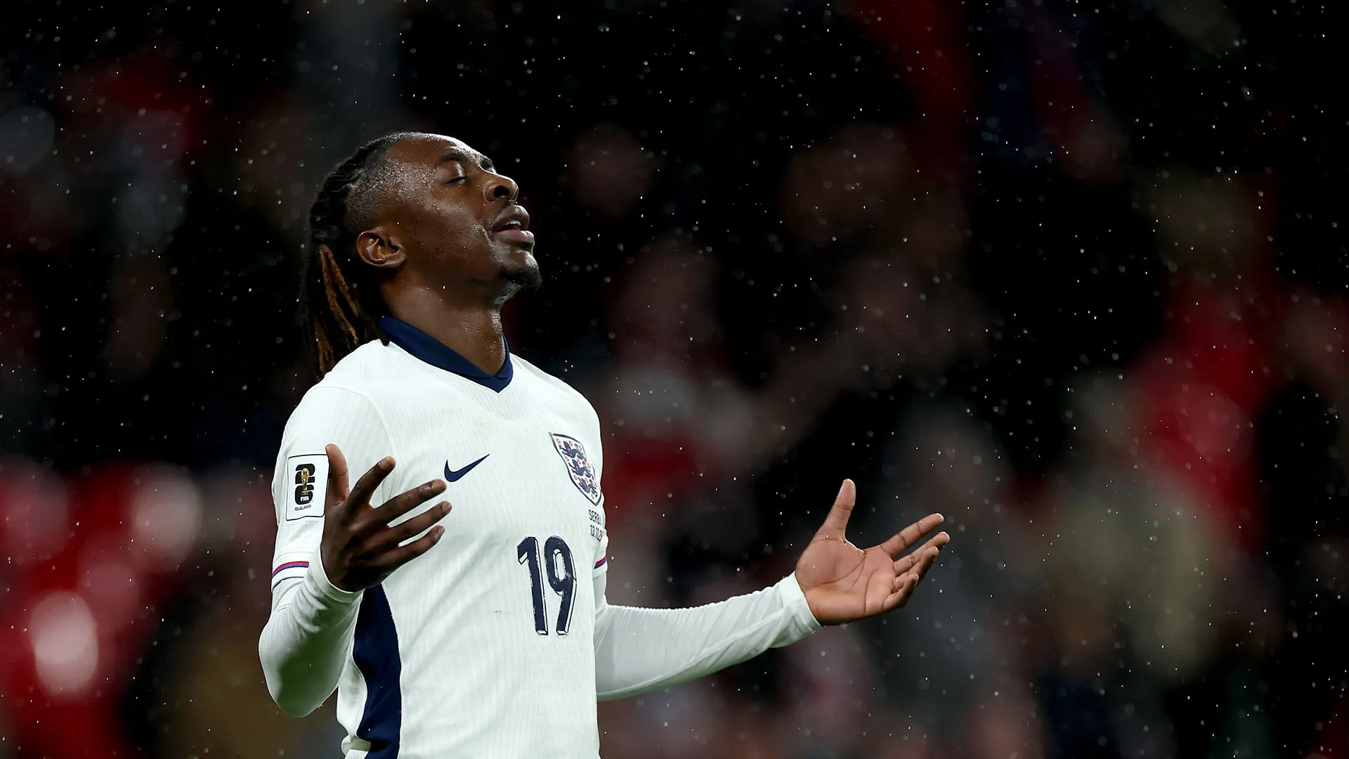 Ci ha pensato Eberechi Eze a punire per la seconda volta la Serbia