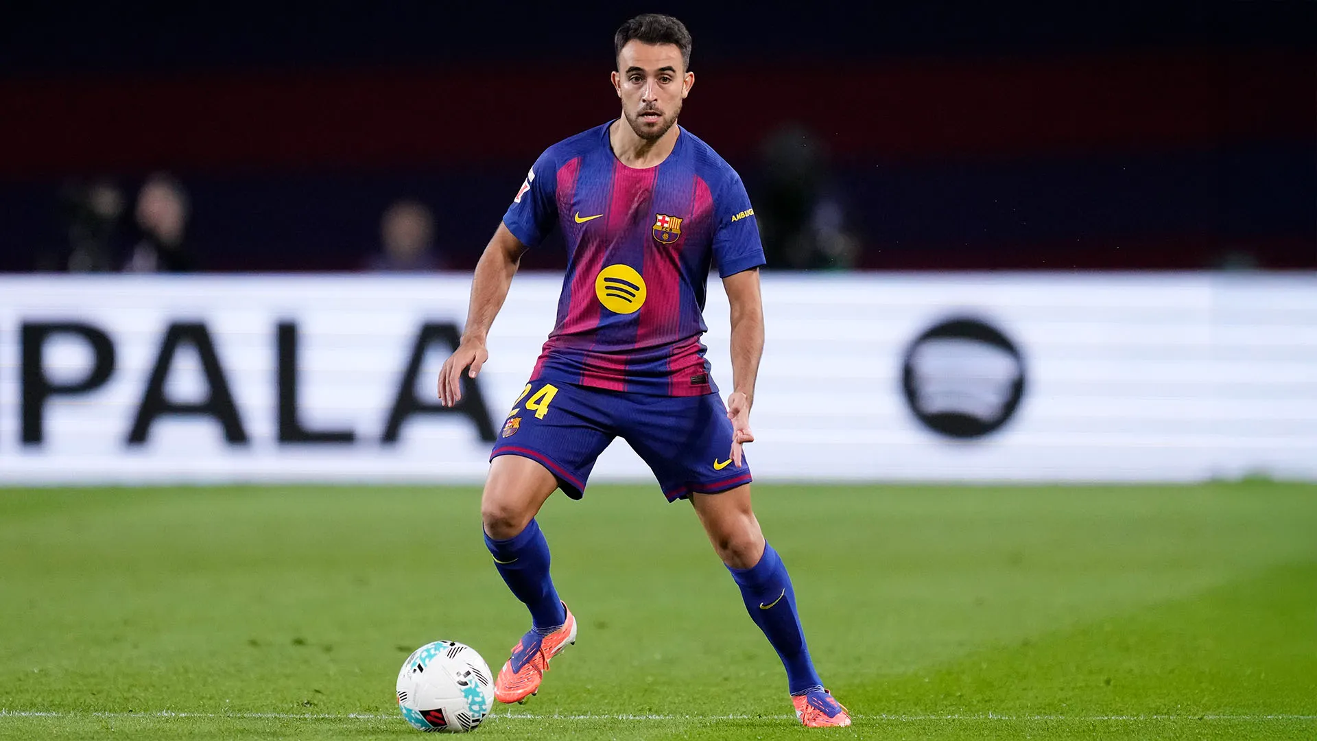 Il suo entourage è a colloquio con il Barcellona ma il rinnovo non è scontato
