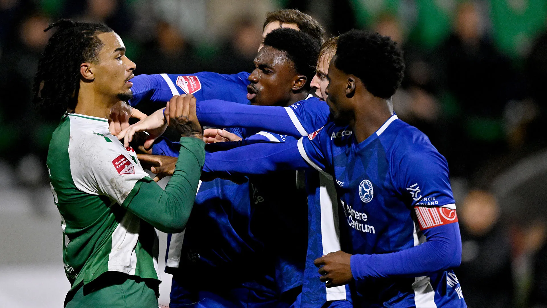 La rabbia ha preso il sopravvento e i giocatori hanno perso il controllo