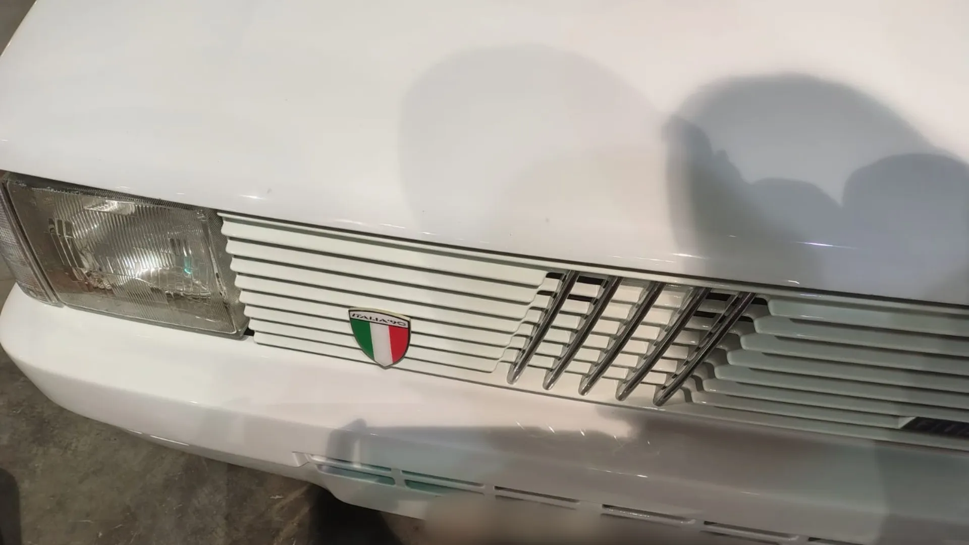 Dimensioni compatte: 3,41 metri di lunghezza, 1,49 di larghezza e 1,42 di altezza